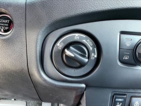 Used 2023 Nissan Frontier PRO-4X w/ Pro Convenience Package AWD/4WD image 39