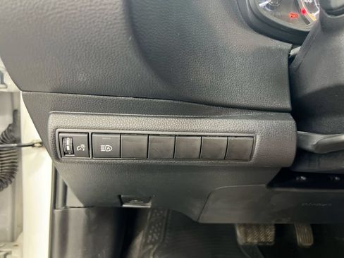Used 2022 Toyota Corolla LE FWD image 18