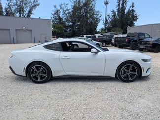 Used 2025 Ford Mustang Coupe RWD video 2