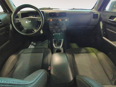 Used 2008 HUMMER H3 image 10