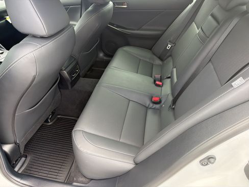 Used 2025 Lexus IS 350 F Sport RWD image 29