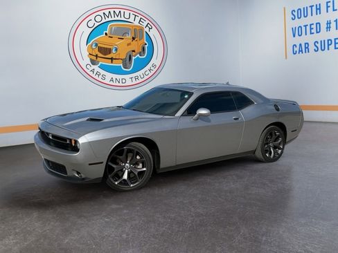 Used 2018 Dodge Challenger SXT Plus RWD image 2