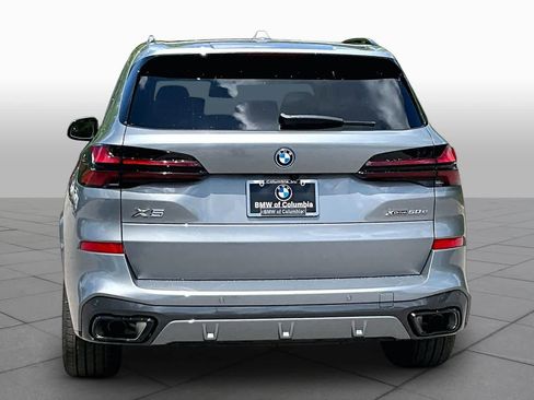 New 2026 BMW X5 xDrive50e w/ M Sport Package AWD/4WD image 4