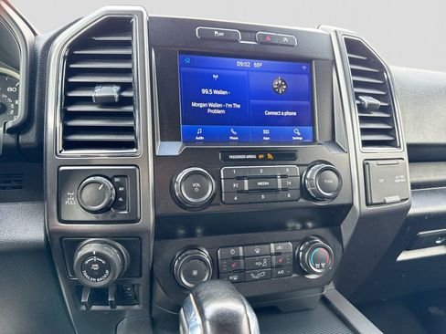 Used 2020 Ford F150 XLT w/ Equipment Group 302A Luxury AWD/4WD image 28