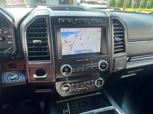Used 2020 Ford Expedition Limited AWD/4WD image 22