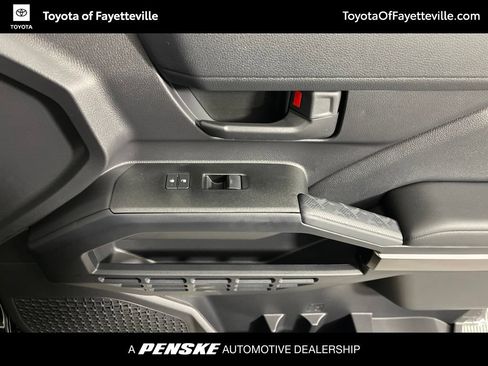Used 2026 Toyota 4Runner SR5 RWD image 12