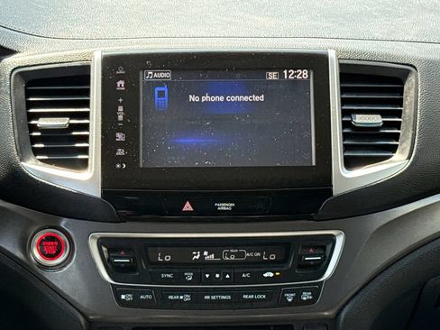 Used 2018 Honda Pilot EX-L image 13