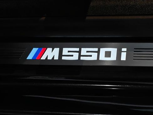 Used 2022 BMW M550i xDrive AWD/4WD image 87