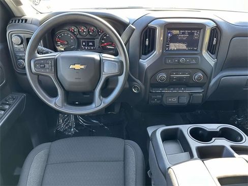 Used 2025 Chevrolet Silverado 1500 Custom w/ Turbomax Blackout Package image 8