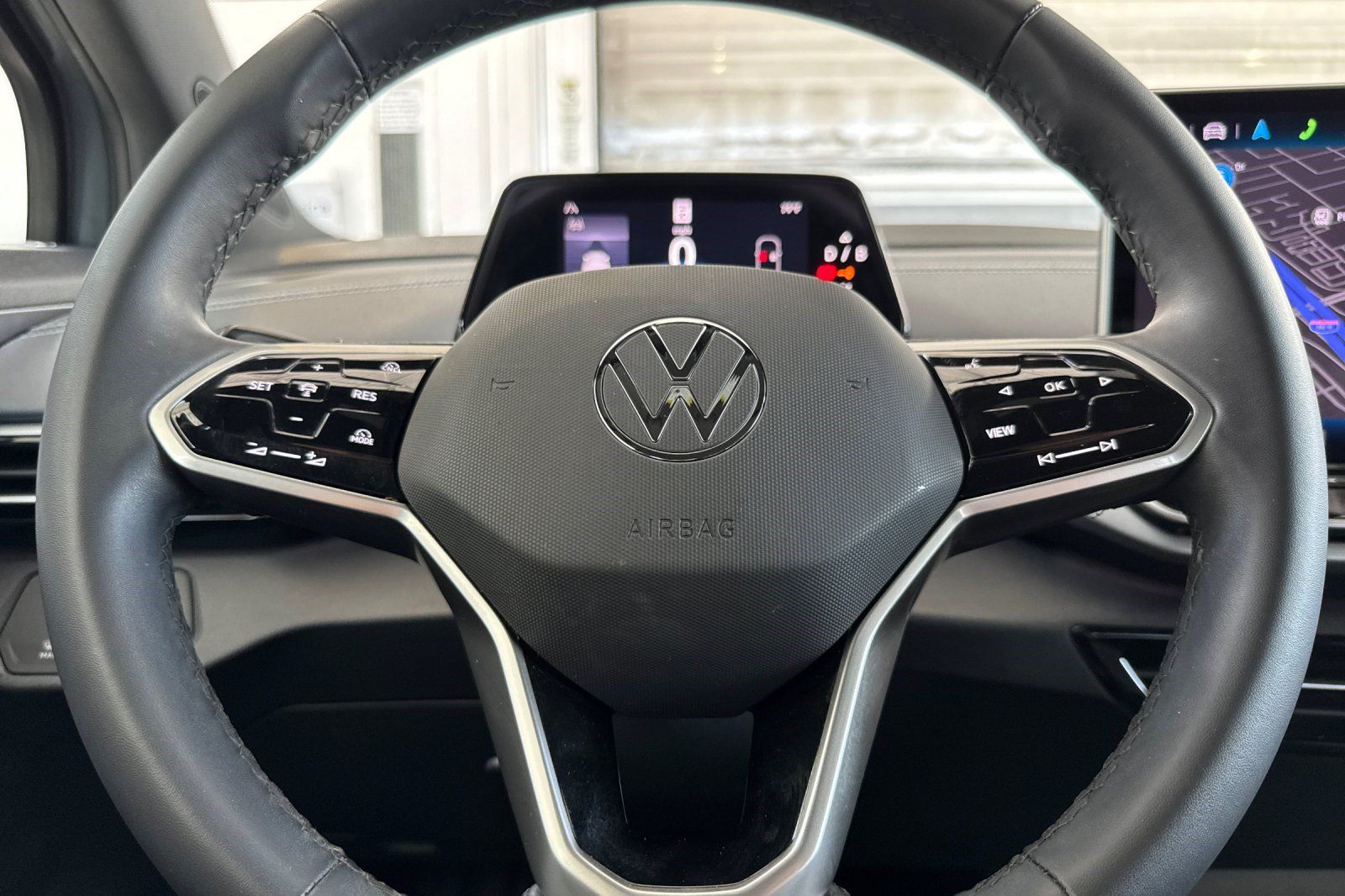 Used 2024 Volkswagen ID.4 Pro RWD image 30