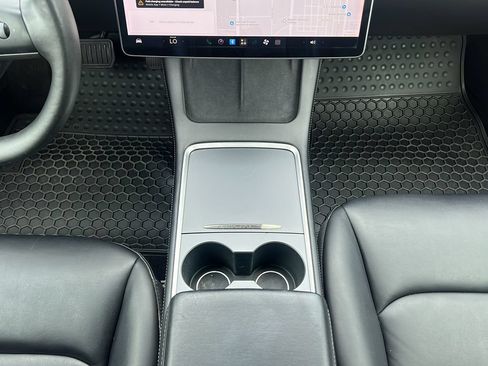 Used 2021 Tesla Model 3 Standard Range Plus RWD image 14