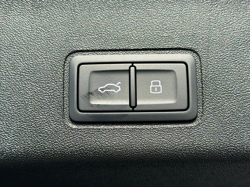 New 2026 Audi Q3 quattro 2.0T image 13