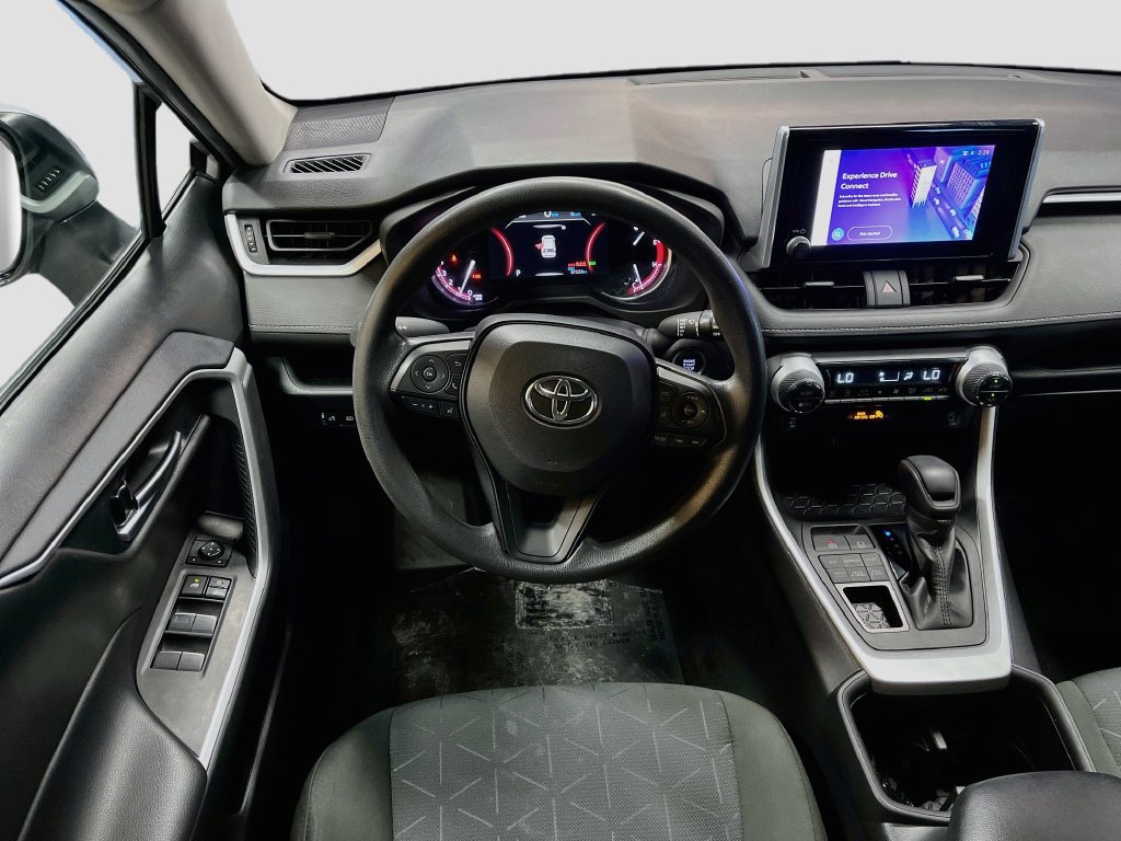 Used 2024 Toyota RAV4 XLE AWD/4WD image 21