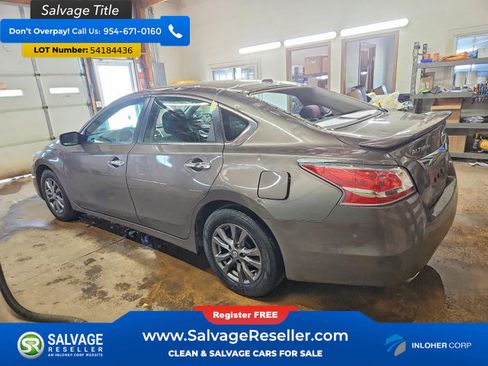 Used 2015 Nissan Altima 2.5 S w/ Special Edition Package FWD image 3