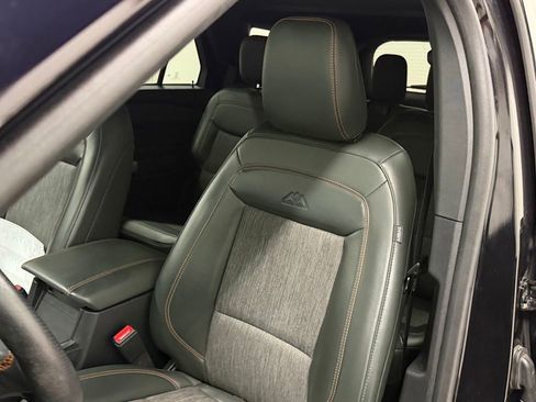 Used 2022 Ford Explorer Timberline image 3