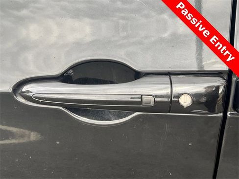 Used 2019 Chrysler Pacifica Touring Plus w/ S Appearance Package image 49