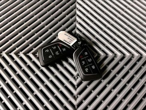 Used 2025 Cadillac Escalade Sport AWD/4WD image 10