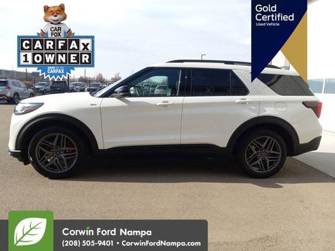 Certified 2025 Ford Explorer ST-Line w/ Premium Package image 8
