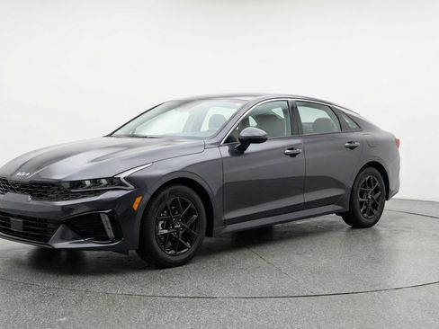 Used 2025 Kia K5 LXS image 3