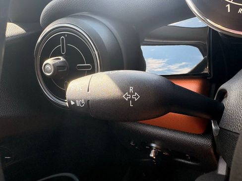 Used 2022 MINI Cooper S image 35