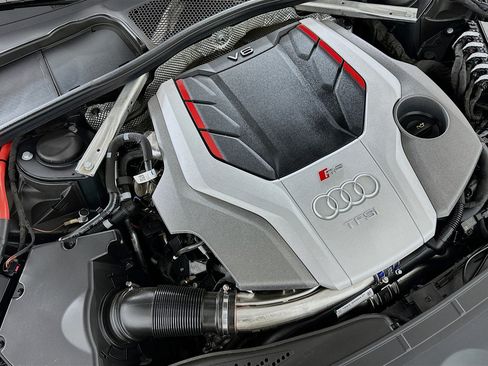 Used 2025 Audi RS 5 Sportback image 32