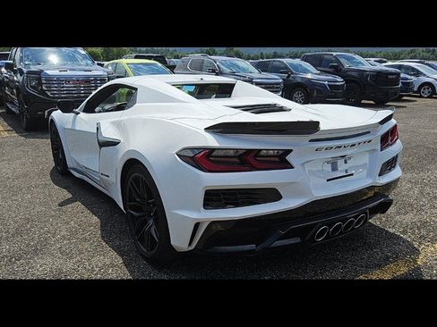 Used 2024 Chevrolet Corvette Z06 image 7