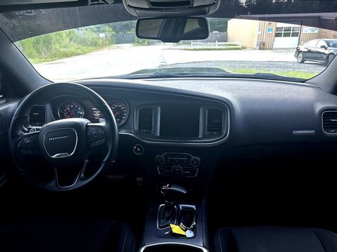 Used 2016 Dodge Charger R/T Scat Pack w/ Beats Audio Group image 12