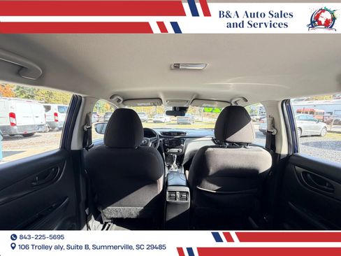 Used 2020 Nissan Rogue Sport S image 10