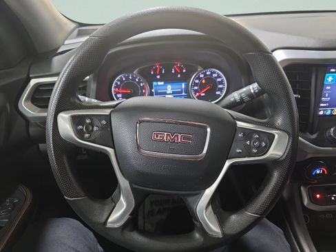 Used 2023 GMC Acadia SLE w/ Driver Convenience Package image 32