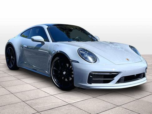 Used 2024 Porsche 911 Carrera RWD image 2