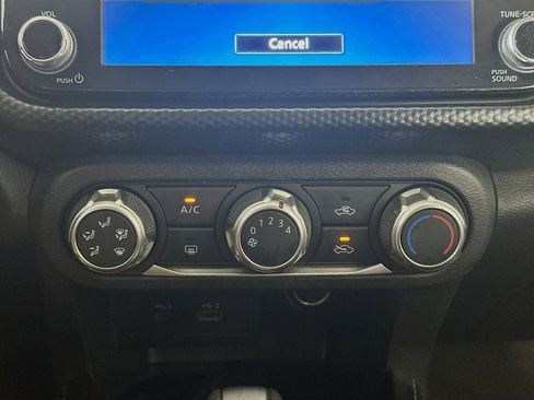 Used 2024 Nissan Kicks SV image 24