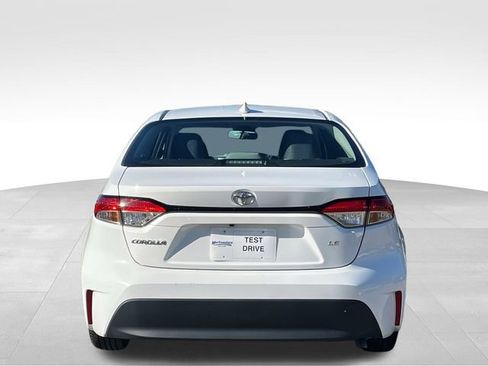 Used 2023 Toyota Corolla LE image 6