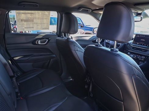 New 2026 Jeep Compass Latitude AWD/4WD image 17