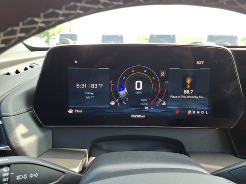 Used 2026 Chevrolet Traverse LT FWD image 19