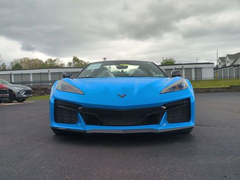 Used 2024 Chevrolet Corvette Z06 w/ Battery Protection Package RWD image 2