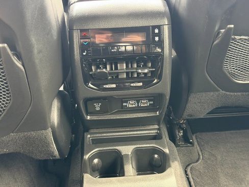 Used 2024 Jeep Grand Cherokee L Limited w/ Luxury Tech Group II image 27