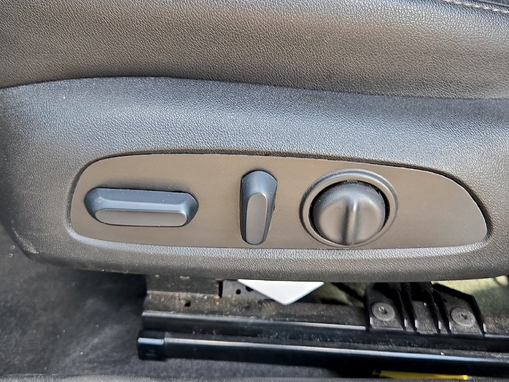 Used 2024 Chevrolet Malibu LT FWD image 14