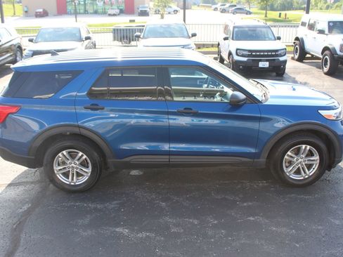 Used 2023 Ford Explorer 4WD image 7