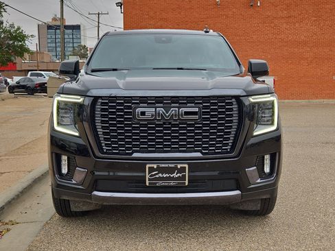 Used 2023 GMC Yukon Denali Ultimate AWD/4WD image 10