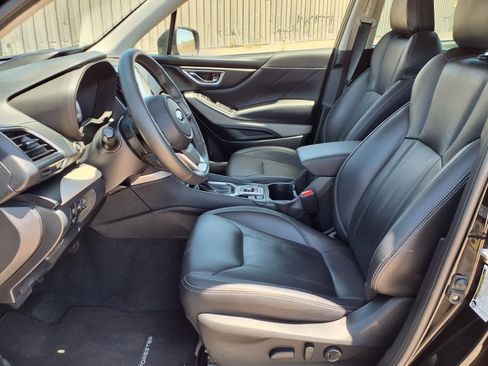 Used 2023 Subaru Forester Limited image 13