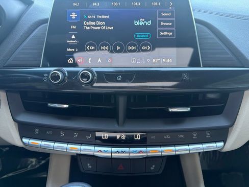 Used 2021 Cadillac CT4 Luxury w/ Sun And Sound Package RWD image 19