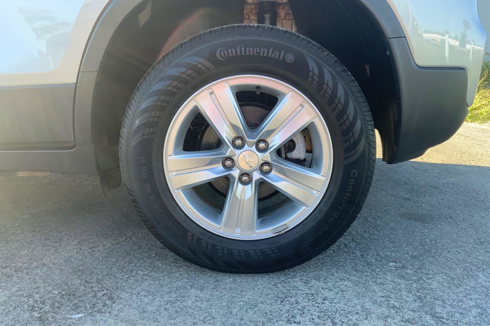 Used 2019 Chevrolet Trax LT w/ LT Convenience Package AWD/4WD image 29
