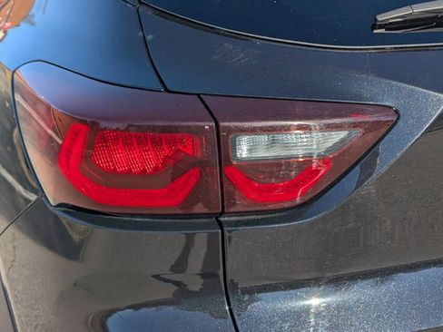 Used 2024 Chevrolet TrailBlazer RS w/ Convenience Package image 9