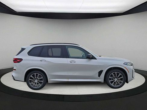 Used 2026 BMW X5 M60i AWD/4WD image 9