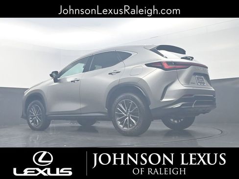 Used 2022 Lexus NX 250 FWD image 18