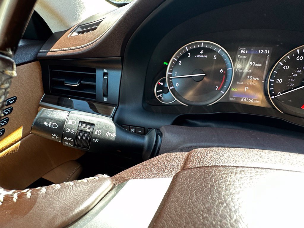 Used 2016 Lexus ES 350 w/ Premium Package w/Wood Trim FWD image 39