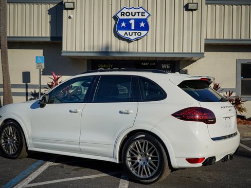 Used 2013 Porsche Cayenne GTS image 6