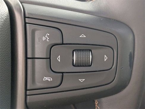 Used 2021 GMC Yukon XL AT4 image 18