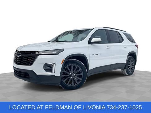 Certified 2023 Chevrolet Traverse RS w/ LPO, Floor Liner Package image 1
