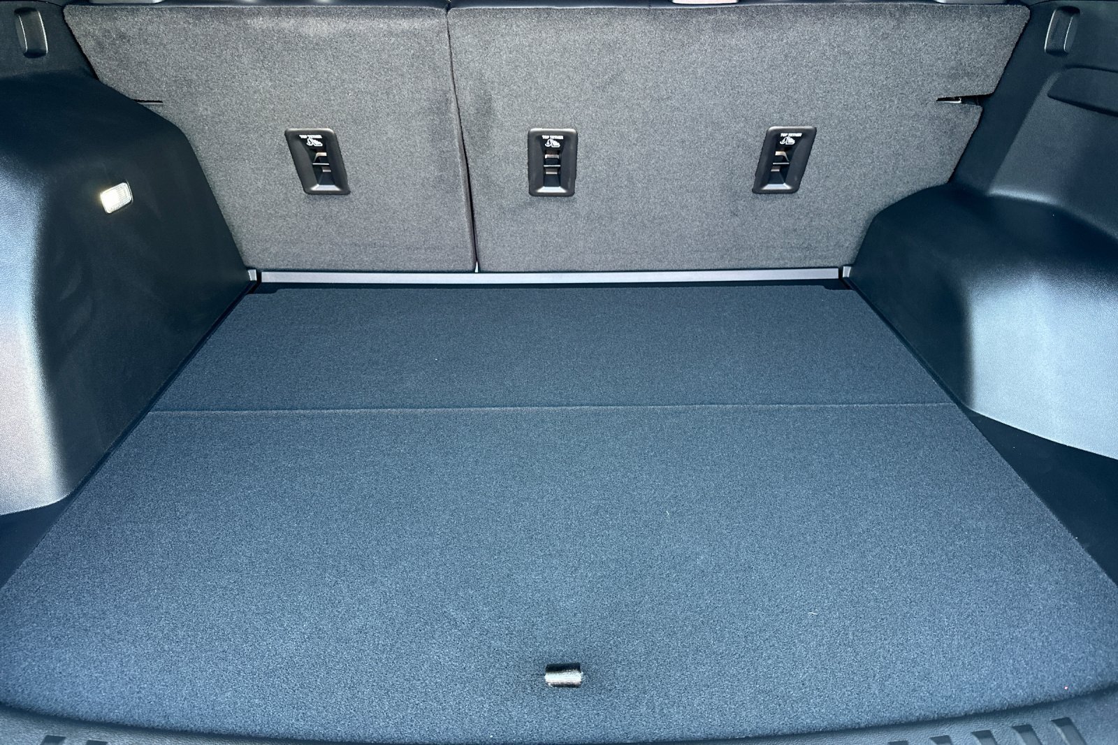 New 2026 GMC Terrain AT4 w/ Technology Package II AWD/4WD image 16